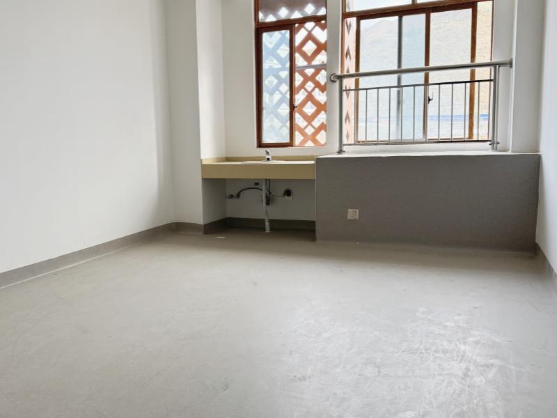 醫(yī)用同質(zhì)透心地板